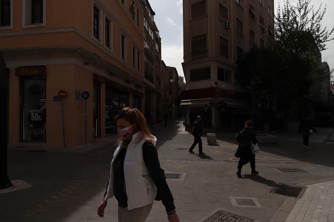 Φορολογικές δηλώσεις-Οριστικό: Πότε θα τις υποβάλουμε, πώς θα πληρώσουμε, πόση έκπτωση θα γίνει αν τα δώσουμε εφάπαξ
