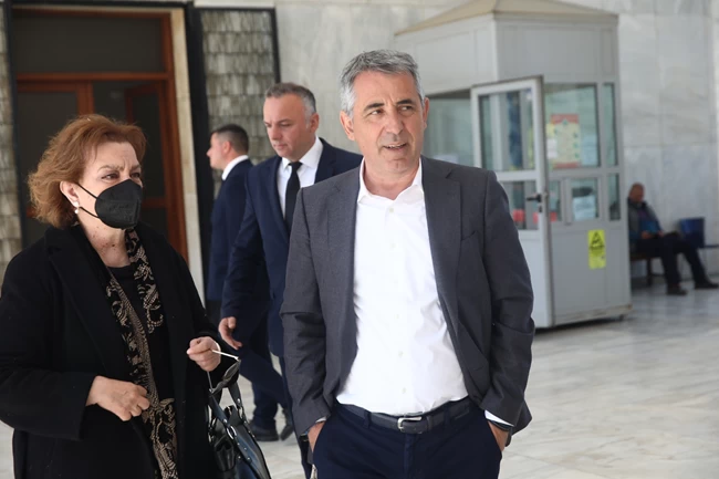 ΚΗΔΕΙΑ ΜΠΟΜΠΟΛΑ