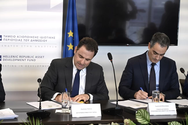 Υπογραφή Σύμβασης υπο-παραχώρησης του λιμένα "Φίλιππος Β΄" για 40 χρόνια