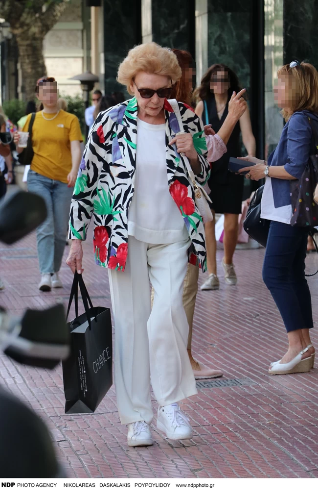 Μάρω Κοντού