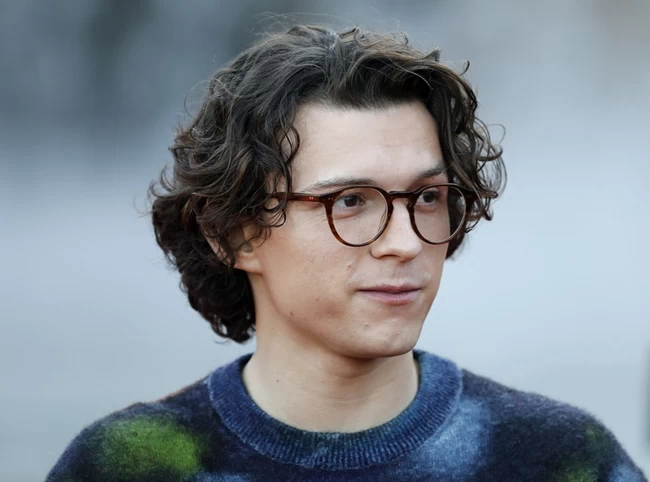 Τομ Χόλλαντ