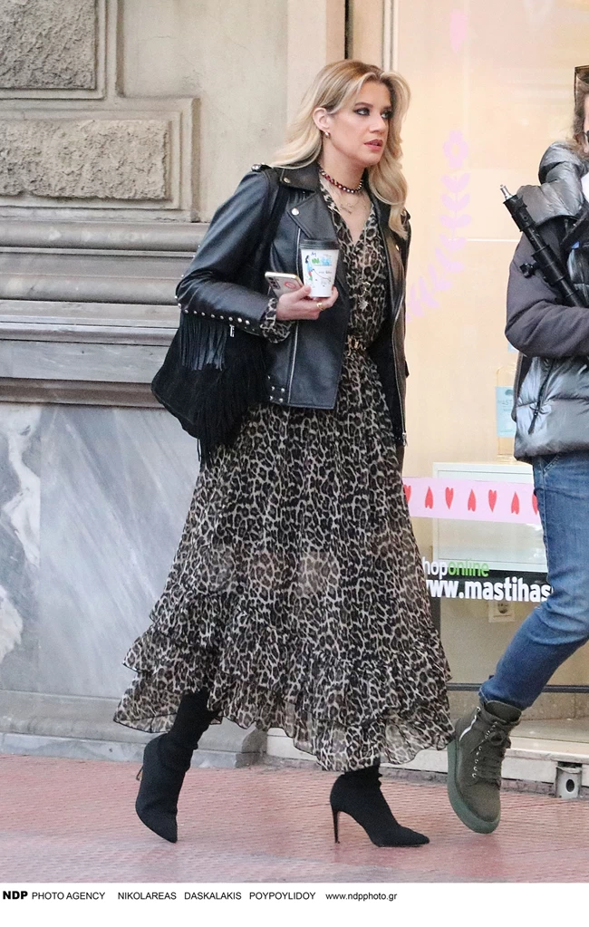 ΤΖΕΝΗ ΘΕΩΝΑ