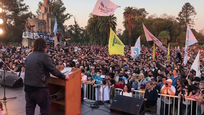 El Loco: Ο ακραίος λαϊκιστής που έγινε πρόεδρος της Αργεντινής - "Τρελός" οικονομολόγος και ειδικός στο ταντρικό σεξ