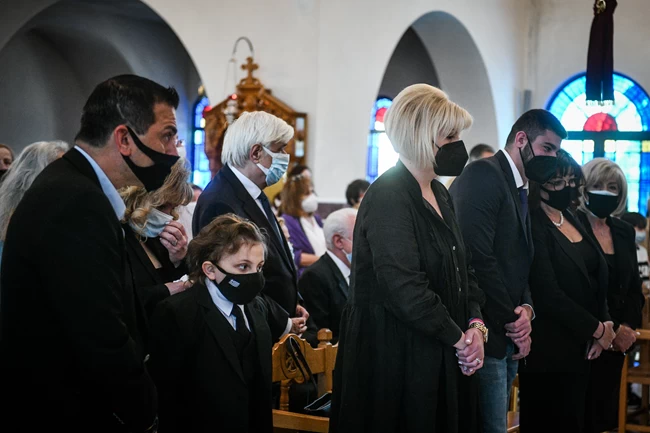 Παυλοπουλος καραιβαζ