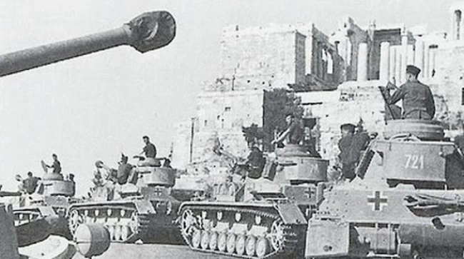 Σαν σήμερα μία "μαύρη" ημέρα: 27 Απριλίου 1941 - Οι Γερμανοί παρελαύνουν στην Αθήνα