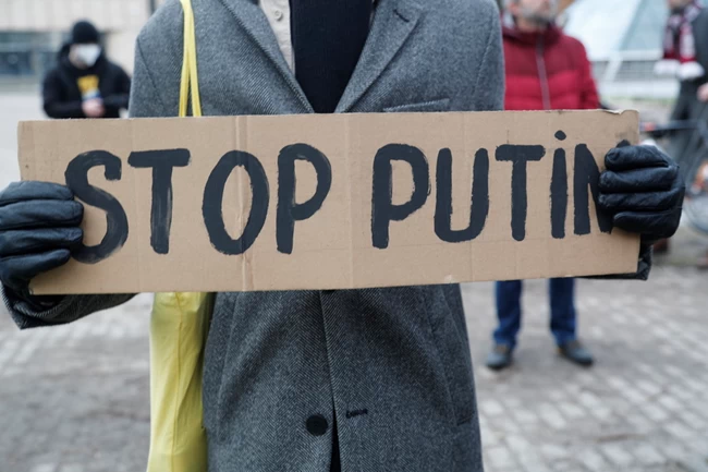 Διαμαρτυρία στη Λετονία για τη ρωσική εισβολή στην Ουκρανία