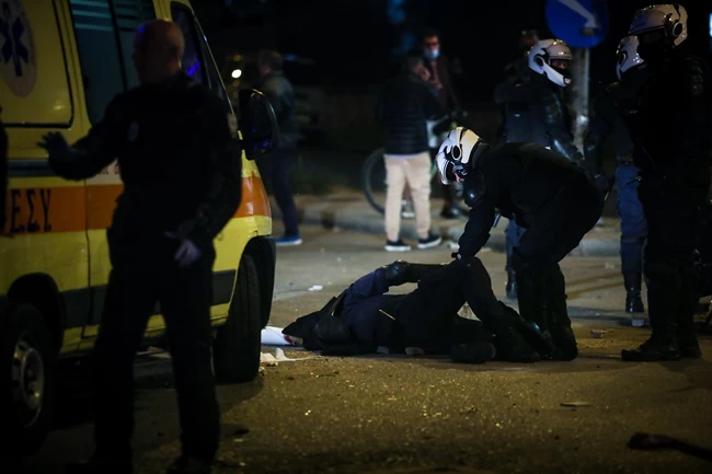 Αστυνομικός ασθενοφόρο