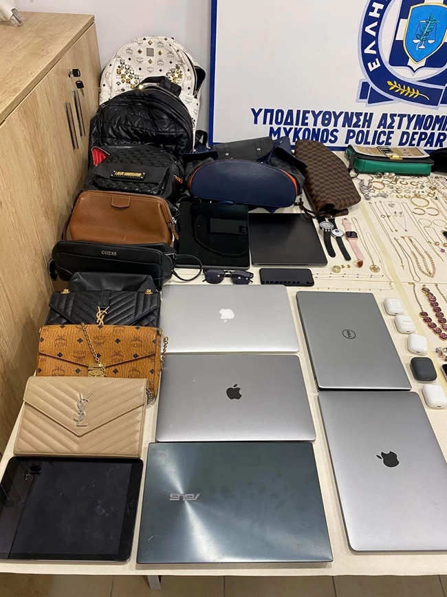 Χειροπέδες στους επτά "ποντικούς" που ρήμαζαν βίλες στη Μύκονο: Εκαναν 39 διαρρήξεις με λεία 320.000 ευρώ