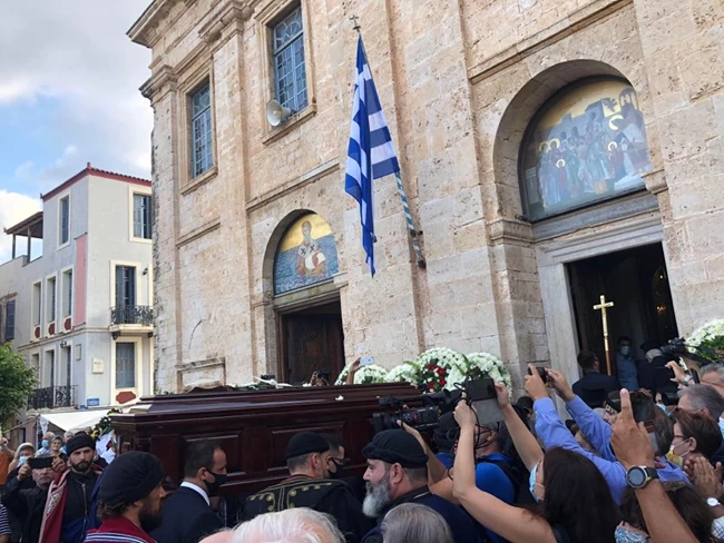 ΜΙΚΗΣ ΘΕΟΔΩΡΑΚΗΣ