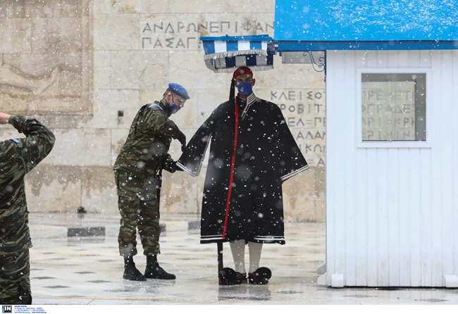 χιόνια αθήνα προεδρική φρουρά