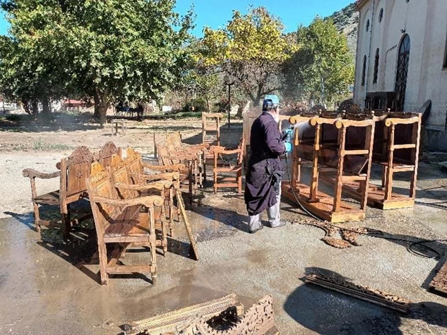 Ιερέας Κεραμίδι