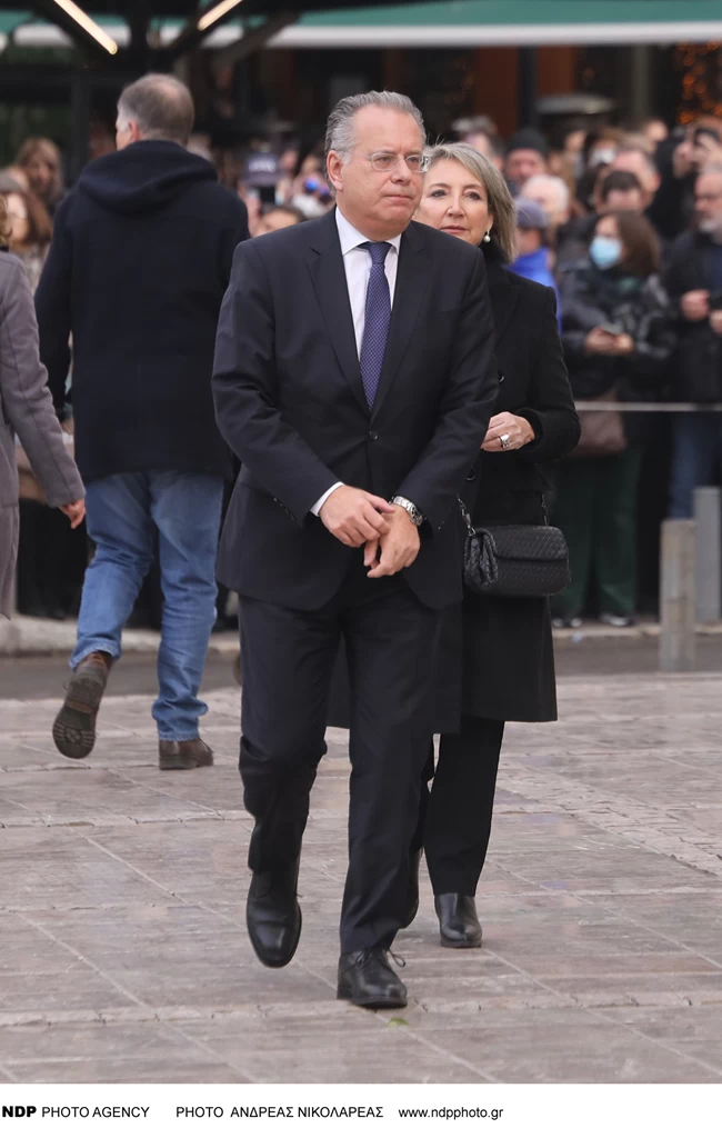 κηδεια τεωσ