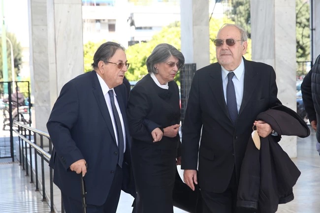 ΚΗΔΕΙΑ ΜΠΟΜΠΟΛΑ