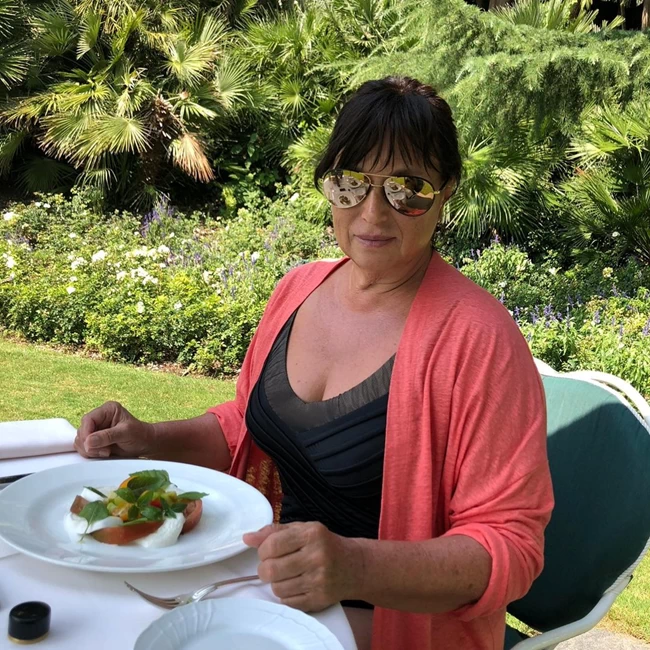 irina shayk mother