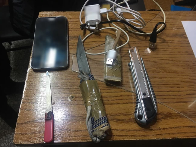 Προσπάθησαν να περάσουν στις φυλακές Κορυδαλλού ναρκωτικά και κινητά