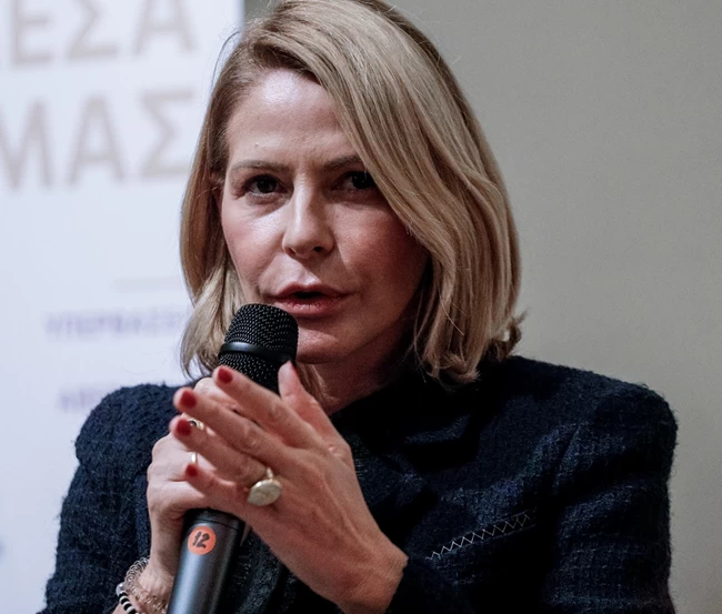 τζένη μπαλατσινου