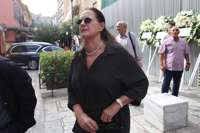 ΚΗΔΕΙΑ ΘΕΜΕΛΗ