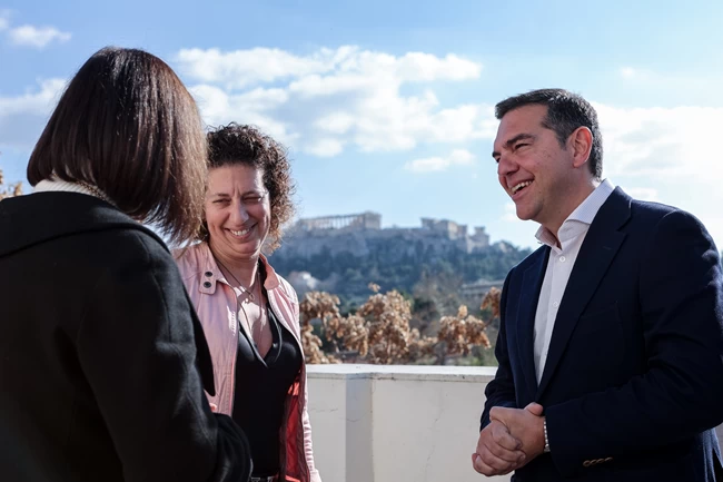 ΑΛΕΞΗΣ ΤΣΙΠΡΑΣ ΓΛΥΠΤΑ ΠΑΡΘΕΝΩΝΑΣ