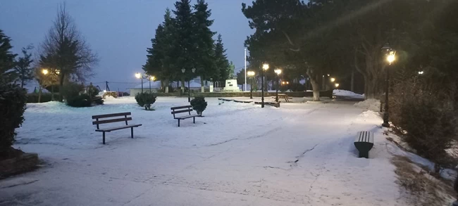 λαρισα χιονια