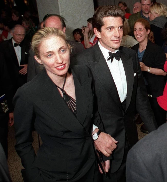 John Kennedy Carolyn Bessette