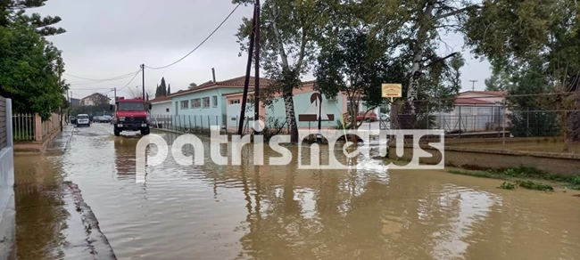 Κακοκαιρία στην Ηλεία: Νεκρός 65χρονος δάσκαλος - Το αυτοκίνητό του παρασύρθηκε από χείμαρρο [Βίντεο]