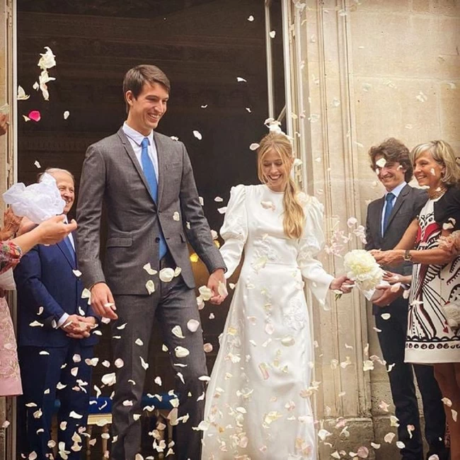 Αλεξάντρ Αρνό: Ο ρομαντικός γάμος του γιου του μεγιστάνα της Louis Vuitton & το βίντατζ φόρεμα της νύφης