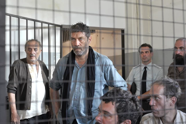 "Μια νύχτα του Αυγούστου": Στα γυρίσματα της πολυαναμενόμενης σειράς, συνέχειας του "Νησιού" [εικόνες]