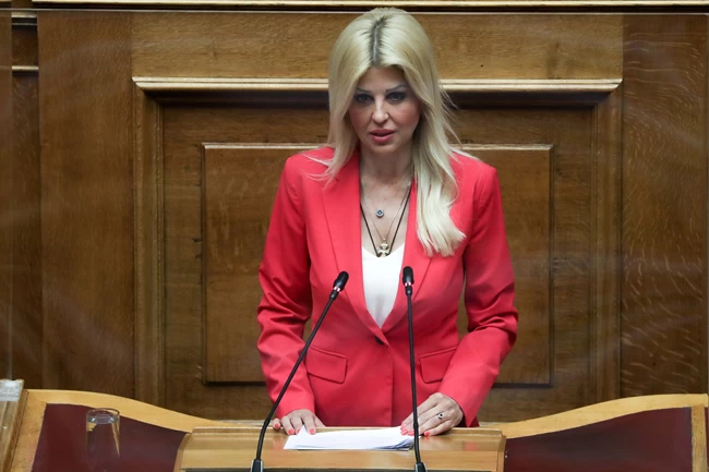 ελενα ραπτη