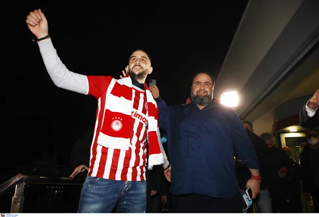 Κώστας Μανωλάς