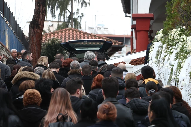 ΚΗΔΕΙΑ ΙΦΙΓΕΝΕΙΑΣ ΤΡΕΝΑ ΤΕΜΠΗ