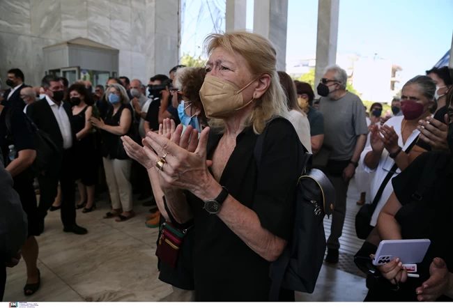 κηδεία Ηλία Νικολακόπουλου