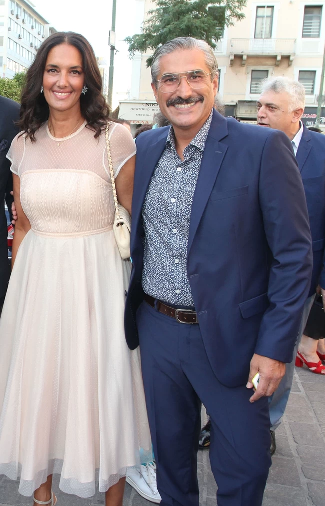 Νόνη Δούνια: "Όταν συναντήθηκα με τον σύντροφό μου ήμασταν και οι δύο σε άλλες σχέσεις"