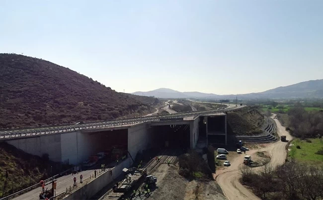 ΤΡΕΝΑ ΤΕΜΠΗ ΚΑΘΑΡΙΣΜΟΣ ΒΑΓΟΝΙΑ