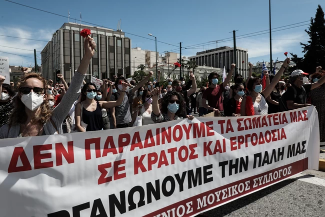 Αλήθειες και ψέματα για το εργασιακό νομοσχέδιο- Η απάντηση Χατζηδάκη στον ΣΥΡΙΖΑ για το 8ωρο