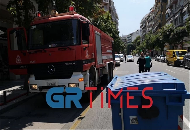 ΦΩΤΙΑ ΠΟΛΥΚΑΤΟΙΚΙΑ