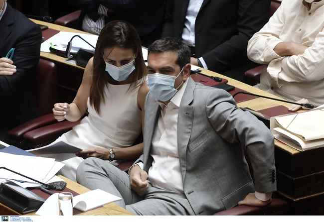 ΒΟΥΛΗ ΜΑΣΚΑ ΤΣΙΠΡΑΣ
