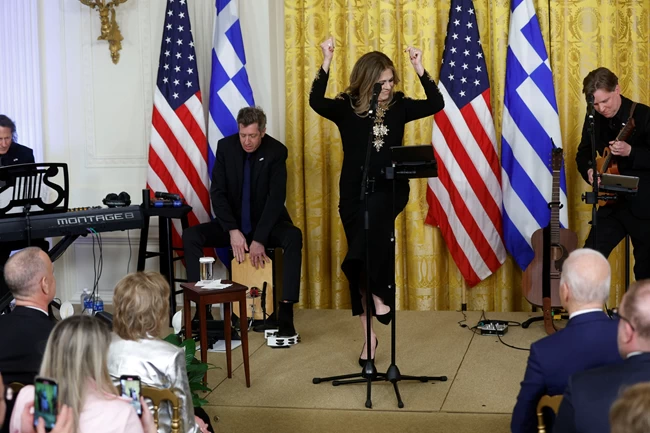 ΤΟΜ ΧΑΝΚΣ ΜΠΑΙΝΤΕΝ ΛΕΥΚΟΣ ΟΙΚΟΣ