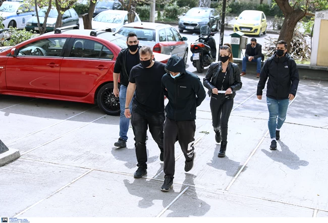 Επίθεση με καυστικό υγρό