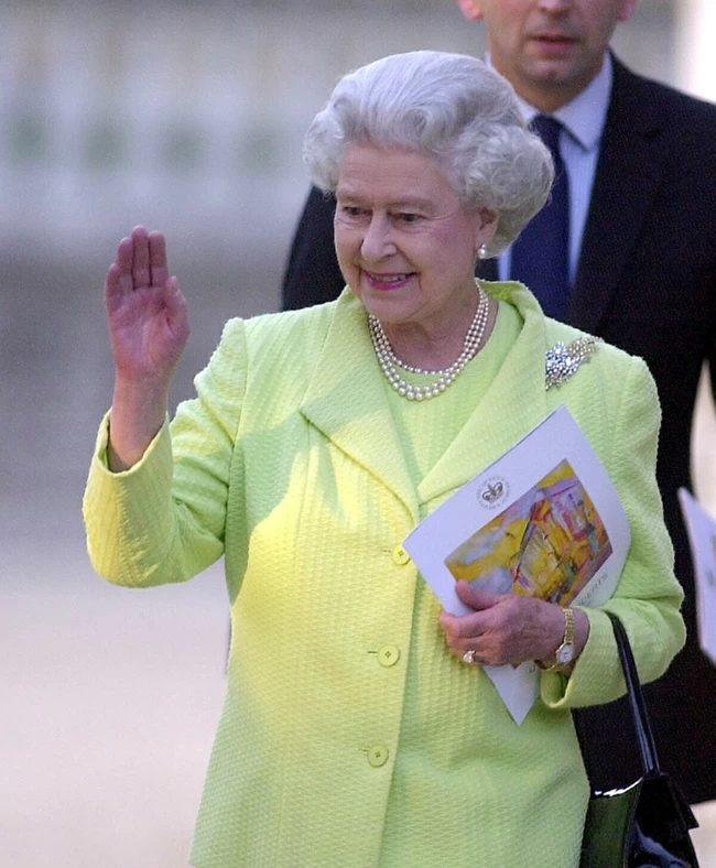 golden jubilee queen elizabeth