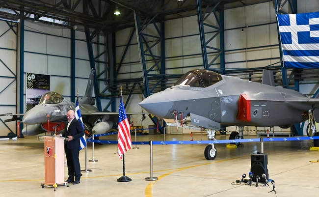 F35