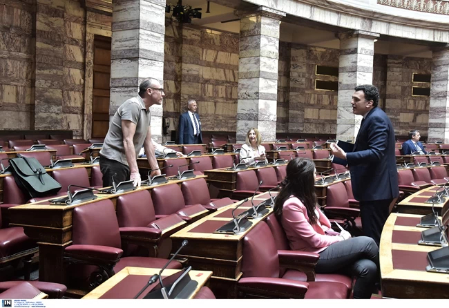Πολιτικός πολιτισμός λόγω πανδημίας: Όταν ο Κλέων Γρηγοριάδης αποθέωσε τον Βασίλη Κικίλια