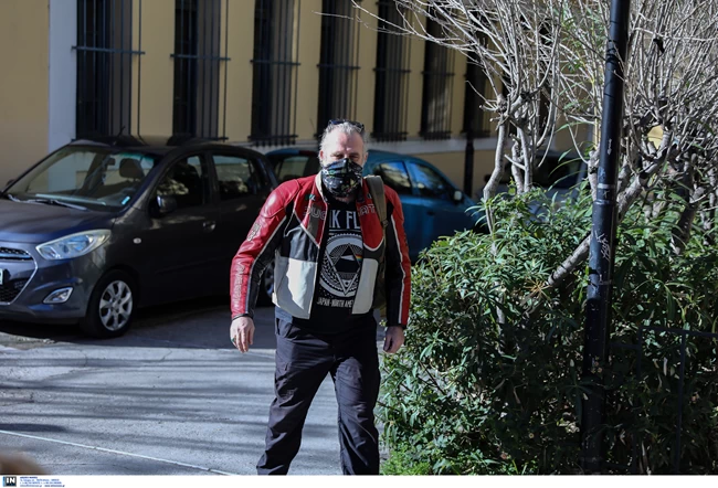 Πασχάλης Τσαρούχας