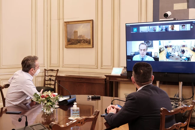 Μητσοτάκης: "Προσεκτικό το άνοιγμα, δεν θα διστάσουμε να κάνουμε προσαρμογή στη στρατηγική μας"