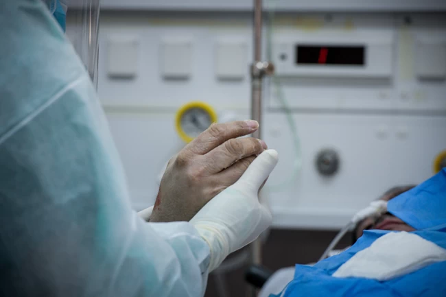 Πρόβλεψη Σωτήρη Τσιόδρα: Στους 800 οι διασωληνωμένοι στα μέσα Δεκεμβρίου