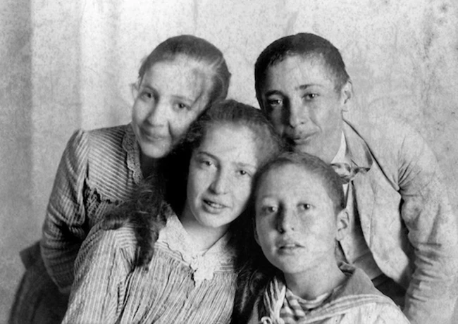 Ίων Δραγούμης: 100 χρόνια από το θάνατό του - Μια έκθεση με το αρχείο του ανοίγει για πρώτη φορά