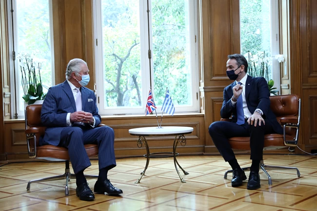 Συνάντηση Μητσοτάκη με τον πρίγκιπα Κάρολο: Όσα συζήτησαν στο Μέγαρο Μαξίμου