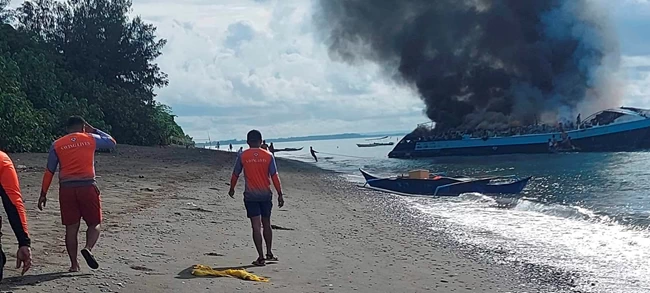Τραγωδία στις Φιλιππίνες: Επτά νεκροί εξαιτίας πυρκαγιάς σε πορθμείο [εικόνες]