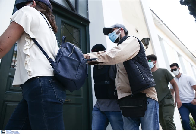 ΨΕΥΤΟΓΙΑΤΡΟΣ