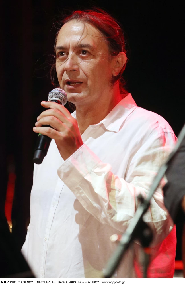 Γιάννης Κότσιρας: Γι'αυτό έβαλα τον πατέρα μου να πληρώσει την πρώτη φορά που με άκουσε Γιάννης Κότσιρας