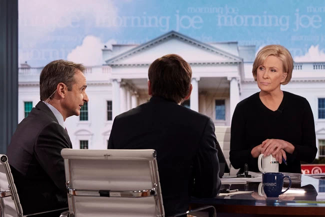 Μητσοτάκης στο στούντιο του msnbc